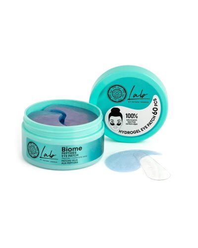 PEPTIDES EYE PATCH NATURA SIBERICA Riscopri la luminosità del tuo sguardo con i Peptides Eye Patch, patch occhi ad azione intensiva studiati per contrastare i segni del tempo e restituire freschezza alla zona perioculare. Grazie a una formula avanzata a base di peptidi, acido ialuronico e attivi postbiotici naturali, questi patch aiutano a rivitalizzare la pelle stanca, ridurre le rughe sottili e migliorare la resilienza cutanea.